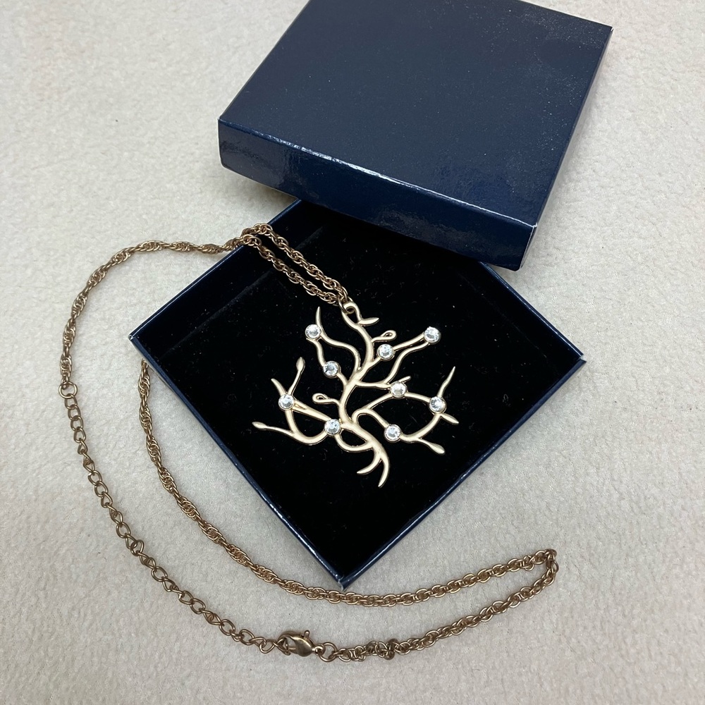 Disney Belle Beauty and the Beast necklace live action NWOT